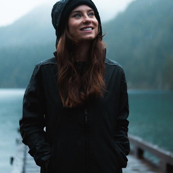 Women's Nautilus performance shell Thumbnail